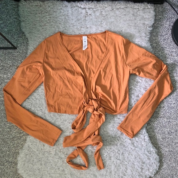 NWOT Balance Athletica Dancer Wrap Top - Picture 3 of 5